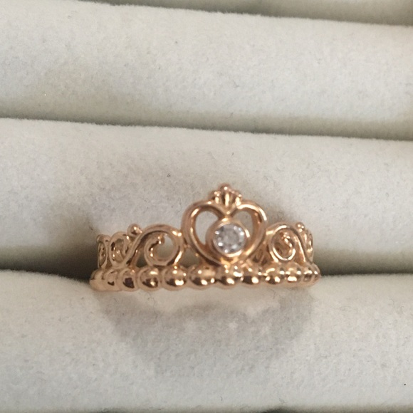 Pandora rose gold tiara princess ring - Picture 2 of 3